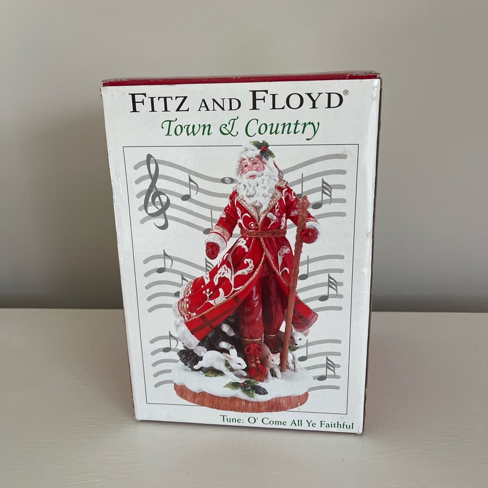 Fits and Floyd Town & Country musical Santa